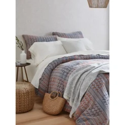 Telami Bedding Throw
