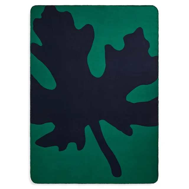 Maple Leaf Polar Fleece Throw 15 Maple Leaf Polar Fleece Throw - Image 15