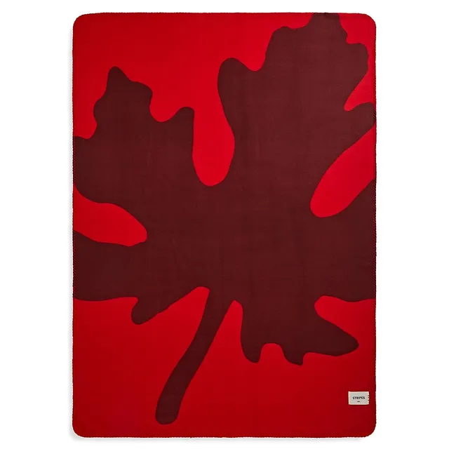 Maple Leaf Polar Fleece Throw 9 Maple Leaf Polar Fleece Throw - Image 9