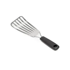 OXO Fish Turner